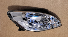 Load image into Gallery viewer, Frontscheinwerfer Hyundai Getz 92102-0B500 LED Rechts Scheinwerfer Headlight