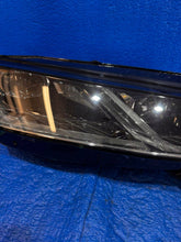 Laden Sie das Bild in den Galerie-Viewer, Frontscheinwerfer Skoda Octavia I 5E4941016A Rechts Scheinwerfer Headlight SCH6927074853uh