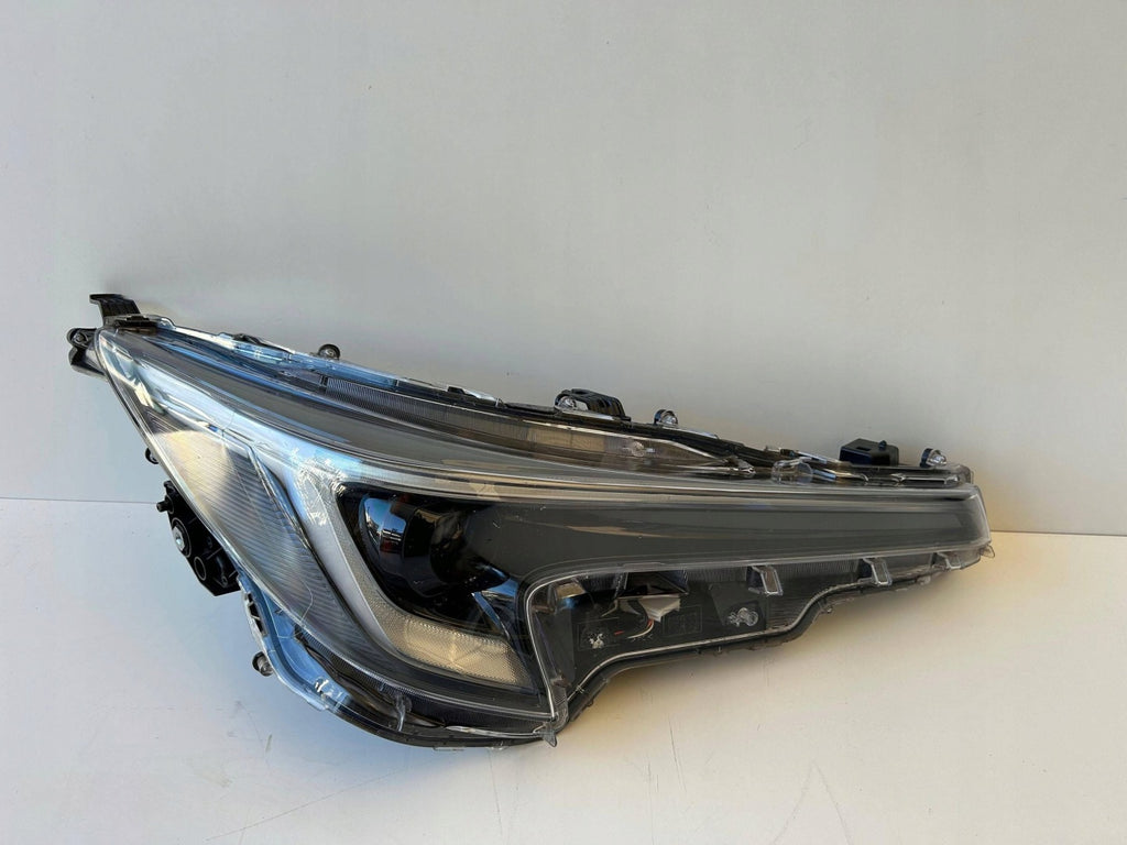 Frontscheinwerfer Toyota Corolla 81110-02X10 LED Rechts Scheinwerfer Headlight SCH1803170261sh