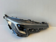 Laden Sie das Bild in den Galerie-Viewer, Frontscheinwerfer Toyota Corolla 81110-02X10 LED Rechts Scheinwerfer Headlight SCH1803170261sh