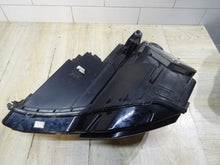 Laden Sie das Bild in den Galerie-Viewer, Frontscheinwerfer Skoda Karoq 57B941016B Rechts Scheinwerfer Headlight SCH6202950213cc
