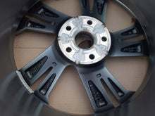 Load image into Gallery viewer, 1x Alufelge 17 Zoll 7.0" 5x112 45ET Silber 2GA601025 VW T-Roc Rim Wheel FEL9072401840yc