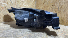 Load image into Gallery viewer, Frontscheinwerfer Mazda 5 I KD3151040 Rechts Scheinwerfer Headlight SCH3800928941ic