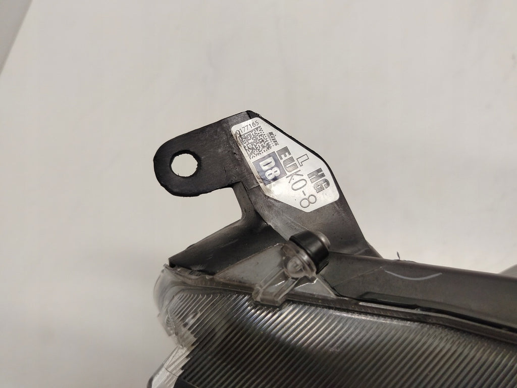 Frontscheinwerfer Toyota Yaris EUK0-8 Full LED Ein Stück (Rechts oder Links)