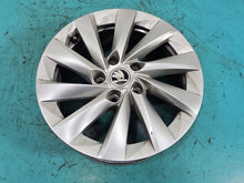 Load image into Gallery viewer, 1x Alufelge 16 Zoll 7.0" 5x112 43ET 3P0601025 Skoda Superb I Rim Wheel FEL1715903600sv