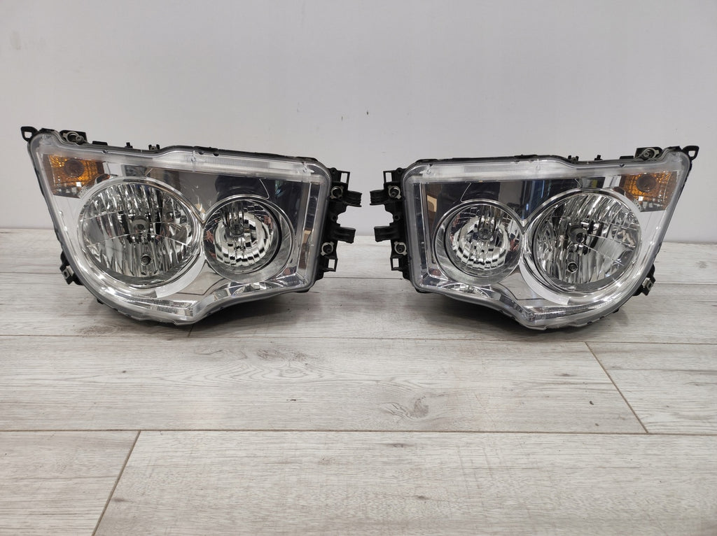 Frontscheinwerfer Mercedes-Benz 9608201939 Ein Stück (Rechts oder Links)