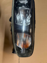 Laden Sie das Bild in den Galerie-Viewer, Frontscheinwerfer Volvo V70 S60 080503 Links Scheinwerfer Headlight SCH4323214818zz