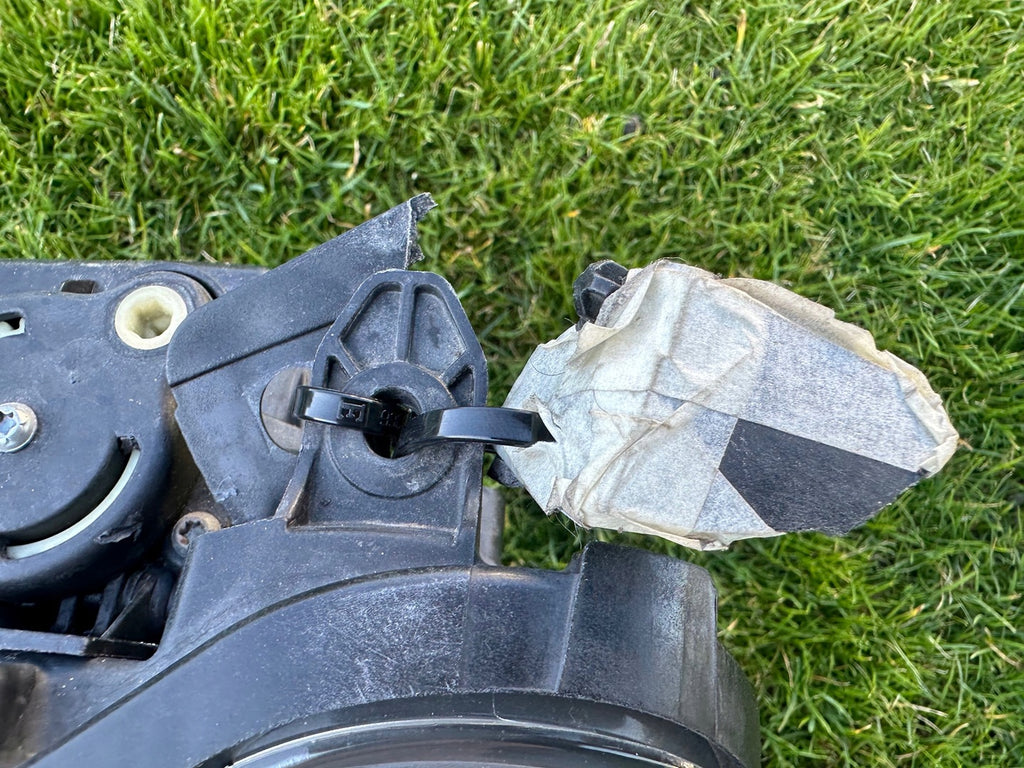 Frontscheinwerfer VW Amarok 90113168 Xenon Links Scheinwerfer Headlight SCH1308922228eq