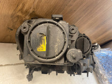 Laden Sie das Bild in den Galerie-Viewer, Frontscheinwerfer Mercedes-Benz W164 Xenon Links Scheinwerfer Headlight SCH1266061725cd