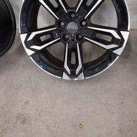 1x Alufelge 19 Zoll 8.0