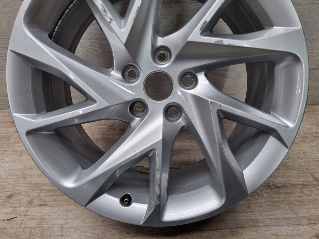 1x Alufelge 18 Zoll 8.0" 5x112 40ET Glanz Silber 5FF601025C Cupra Formentor I FEL5844944078gh