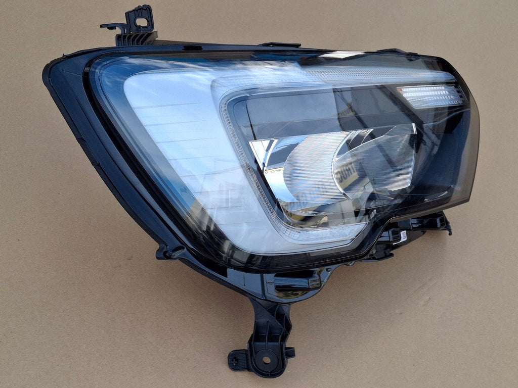 Frontscheinwerfer Renault Master III 260105567R LED Rechts Headlight SCH9456893890gn