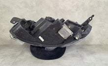 Load image into Gallery viewer, Frontscheinwerfer Toyota Proace 9808237480-00 Xenon Rechts Headlight SCH7422312756gz