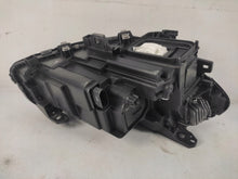 Laden Sie das Bild in den Galerie-Viewer, Frontscheinwerfer Mercedes-Benz W246 A2469062601 LED Links Headlight SCH1339731722bg