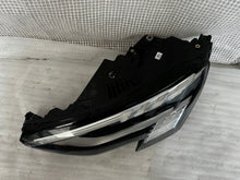 Laden Sie das Bild in den Galerie-Viewer, Frontscheinwerfer Audi A3 8Y0941035 Full LED Links Scheinwerfer Headlight