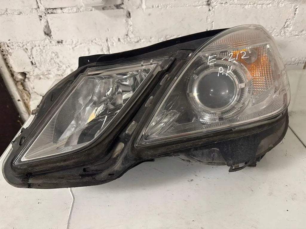 Frontscheinwerfer Mercedes-Benz A2128208361 Links Scheinwerfer Headlight SCH6879495651zq
