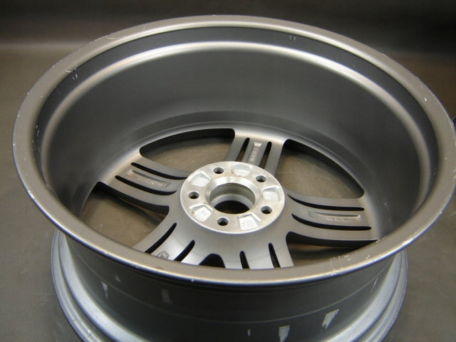 1x Alufelge 20 Zoll 8.5" 5x112 33ET Glanz Grau 8R0601025BG 8R0601025BJ Audi Q5 FEL7008355525za