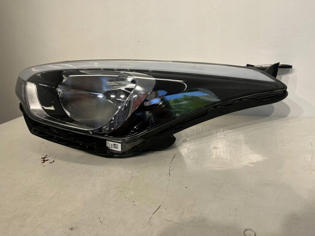 Frontscheinwerfer Hyundai I20 II 92101C8000 Ein Stück (Rechts oder Links)