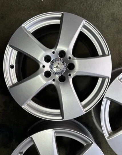 1x Alufelge 17 Zoll 7.0" 5x112 48 5ET A2054015500 Mercedes-Benz W205 A205