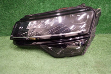 Laden Sie das Bild in den Galerie-Viewer, Frontscheinwerfer Skoda Karoq 57B941015B Links Scheinwerfer Headlight SCH6382007174qh