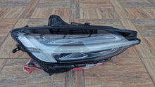 Load image into Gallery viewer, Frontscheinwerfer Volvo S60 V60 32404680 LED Rechts Scheinwerfer Headlight SCH5674871587lz