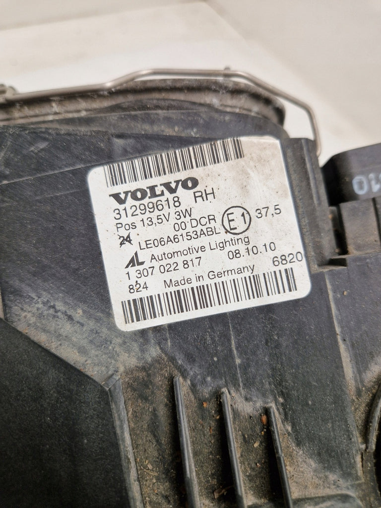 Frontscheinwerfer Volvo S40 V50 31299617 31299618 Xenon Rechts oder Links SCH7837834143ax