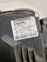 Load image into Gallery viewer, Frontscheinwerfer Volvo S40 V50 31299617 31299618 Xenon Ein Satz Headlight SCH7837834143ax
