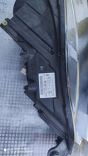 Laden Sie das Bild in den Galerie-Viewer, Frontscheinwerfer Skoda Superb III 3V1941015B Xenon Links Scheinwerfer Headlight