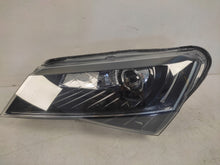 Laden Sie das Bild in den Galerie-Viewer, Frontscheinwerfer Skoda Superb III 3V1941015A Bi-Xenon Links Headlight