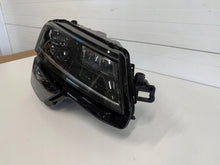 Laden Sie das Bild in den Galerie-Viewer, Frontscheinwerfer Skoda Karoq 57B941016D 20LL89350021590704 Rechts Headlight SCH2289548831ur