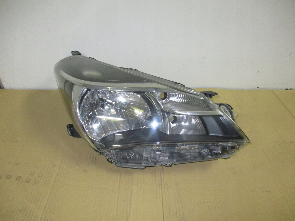 Frontscheinwerfer Toyota Yaris Rechts Scheinwerfer Headlight