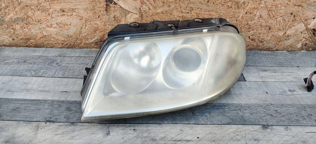 Frontscheinwerfer VW Passat Ein Satz Scheinwerfer Headlight SCH5634301148ss