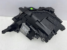Laden Sie das Bild in den Galerie-Viewer, Frontscheinwerfer Skoda Kamiq 655941015C LED Links Scheinwerfer Headlight SCH6107596389rj