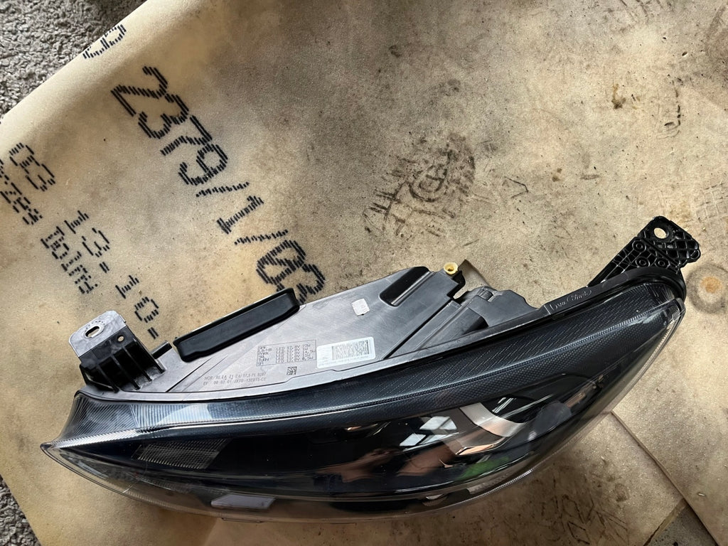 Frontscheinwerfer Ford Focus 0932432432 LED Links Scheinwerfer Headlight SCH8814104274zl