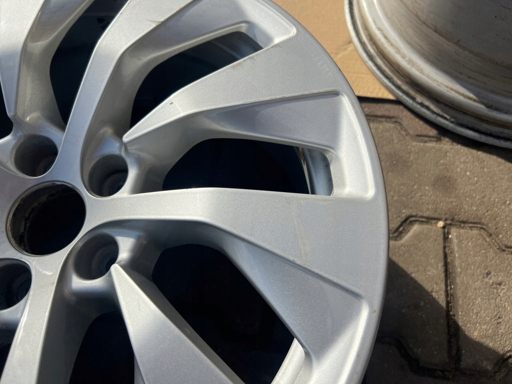 1x Alufelge 18 Zoll 8.0" 5x112 4K8601025A Audi Rim Wheel FEL7831654152wr