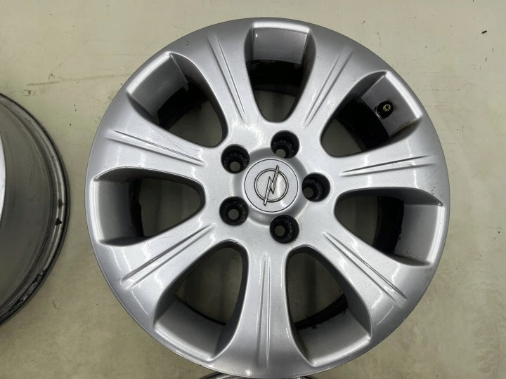 4x Alufelge 16 Zoll 6.5" 5x110 39ET 13256791 Opel Astra G Zafira B Meriva FEL4903406520sm