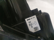 Laden Sie das Bild in den Galerie-Viewer, Frontscheinwerfer Toyota Corolla Yaris Cross LED Rechts Scheinwerfer Headlight SCH1339381043mt