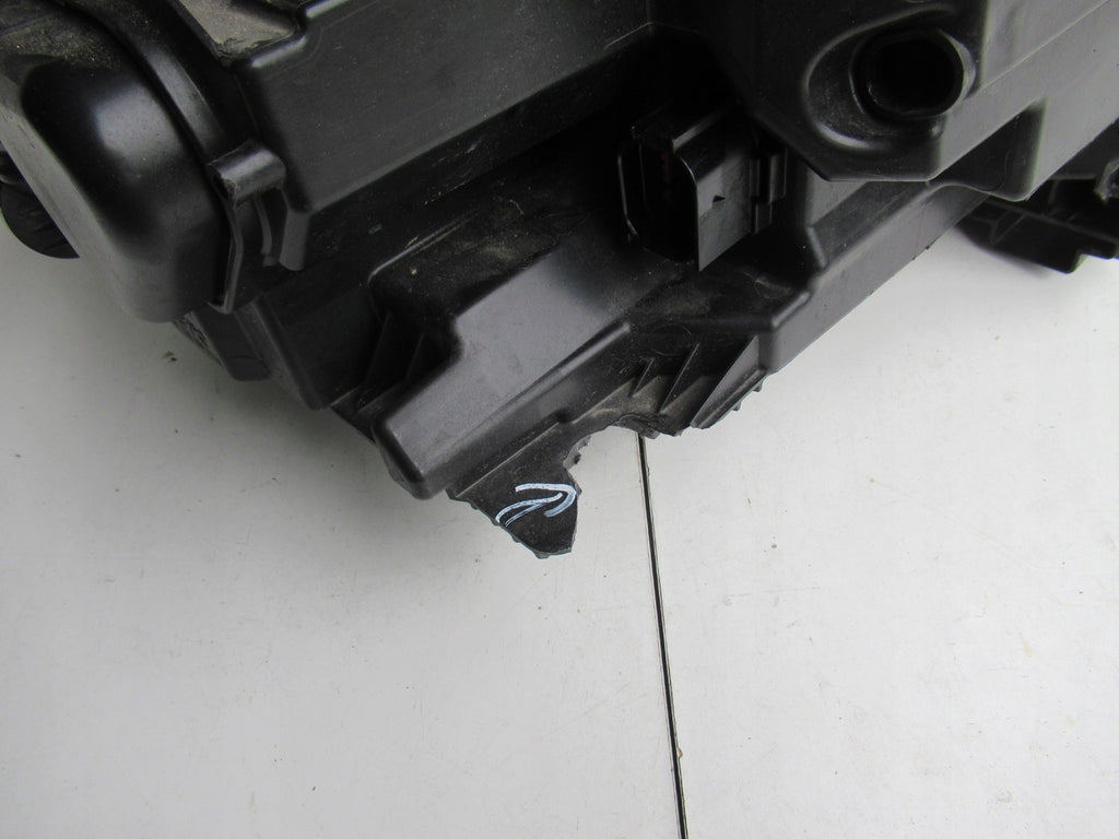 Frontscheinwerfer Audi Q2 81A941011 LED Links Scheinwerfer Headlight