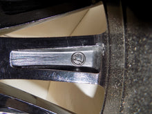 Laden Sie das Bild in den Galerie-Viewer, 1x Alufelge 18 Zoll 8.0" 5x112 44ET 3VD601025D Skoda Superb I Rim Wheel FEL9231921662mj