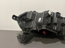 Laden Sie das Bild in den Galerie-Viewer, Frontscheinwerfer Renault Megane E-Tech 260102443R Rechts Scheinwerfer Headlight SCH6254647452cv