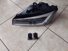Laden Sie das Bild in den Galerie-Viewer, Frontscheinwerfer Audi Q2 81A941011 Links Scheinwerfer Headlight SCH9684061900pm