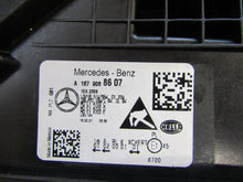 Laden Sie das Bild in den Galerie-Viewer, Frontscheinwerfer Mercedes-Benz Gle A1679068607 LED Rechts Headlight SCH9027525662tl