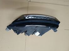 Laden Sie das Bild in den Galerie-Viewer, Frontscheinwerfer Skoda Octavia IV 5E4941015A Links Scheinwerfer Headlight SCH3667933807ld