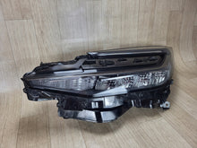Laden Sie das Bild in den Galerie-Viewer, Frontscheinwerfer Toyota C-Hr Chr 81150-F4220-00 LED Links Headlight SCH8150174089ge