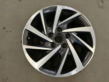 Laden Sie das Bild in den Galerie-Viewer, 1x Alufelge 16 Zoll 6.5" 5x112 46ET 5G0601025DM Ds Rim Wheel FEL6367004484gk