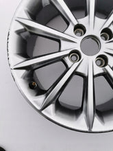 Laden Sie das Bild in den Galerie-Viewer, 1x Alufelge 17 Zoll 7.0&quot; 4x108 47,5ET Glanz Silber H1BC-1007-D1A Ford Fiesta