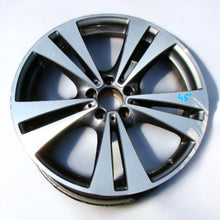 Laden Sie das Bild in den Galerie-Viewer, 1x Alufelge 17 Zoll 7.5&quot; 5x112 40ET A2534011200 Mercedes-Benz Glc Rim Wheel