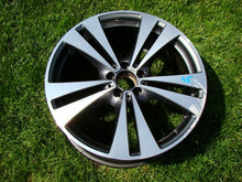 Laden Sie das Bild in den Galerie-Viewer, 1x Alufelge 17 Zoll 7.5&quot; 5x112 40ET A2534011200 Mercedes-Benz Glc Rim Wheel