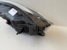 Laden Sie das Bild in den Galerie-Viewer, Frontscheinwerfer Renault Captur 260606152R Links Scheinwerfer Headlight SCH9153865285vo