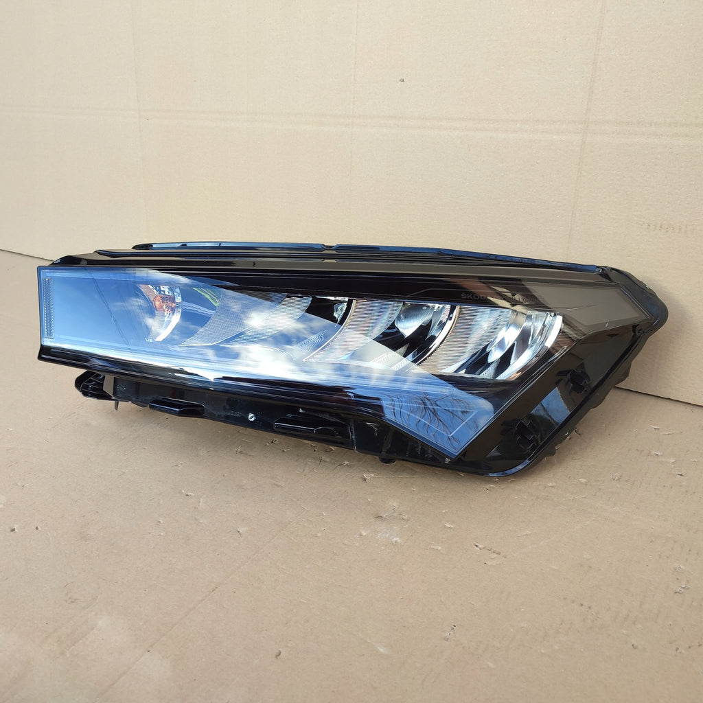 Frontscheinwerfer Skoda Enyaq I 5LB941015 LED Ein Stück (Rechts oder Links)